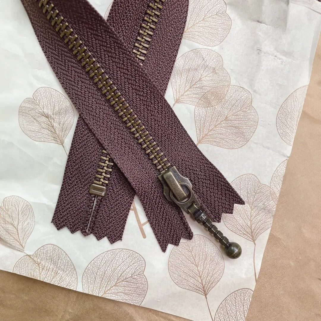 PetiteKnit - Lynlås 35 cm - Chokoladebrun