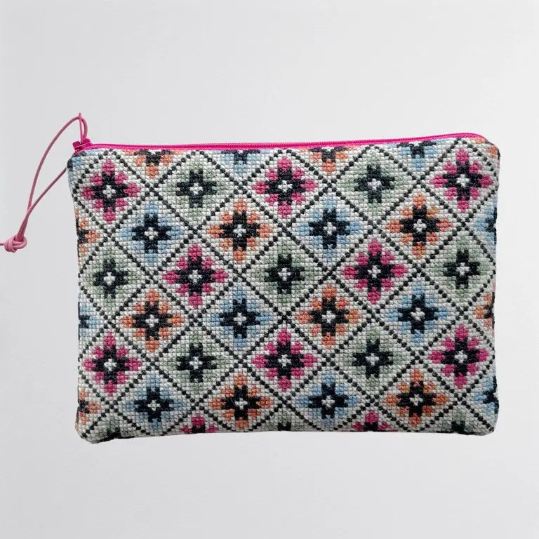 Baldyre - Dalarna Clutch - Broderikit til taske