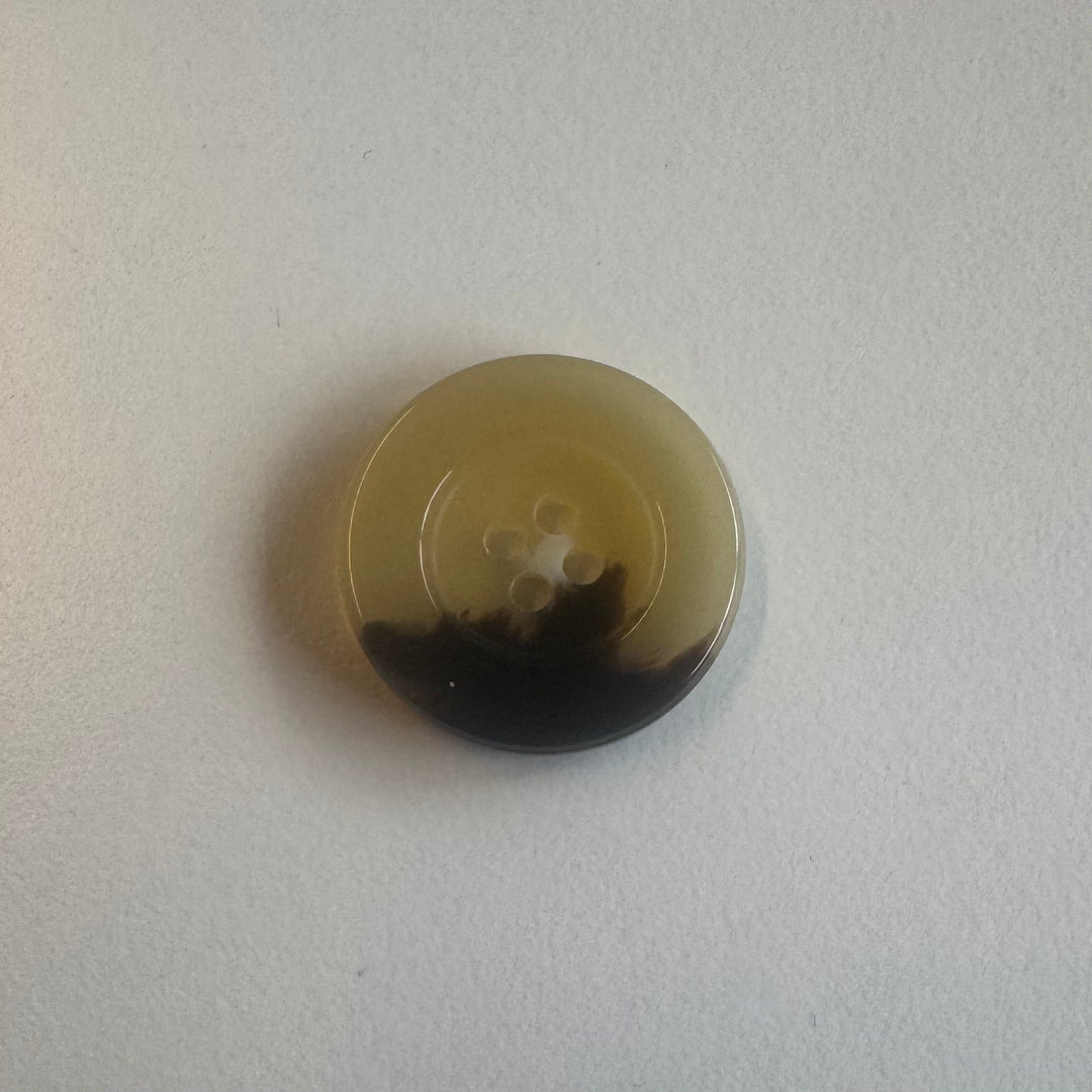 Knap 23mm Galalit Lys m/kant