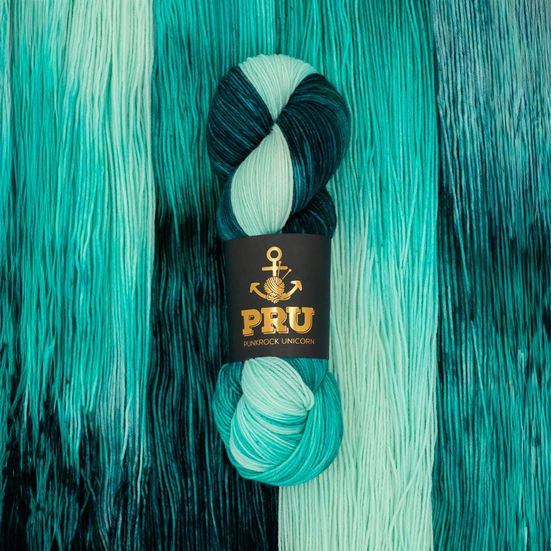 Soul - Aqua Glow - Håndfarvet garn fra PRU Yarns