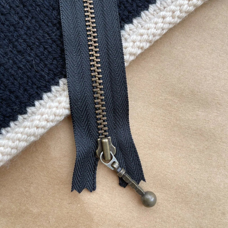 PetiteKnit - Lynlås 17 cm - Sort